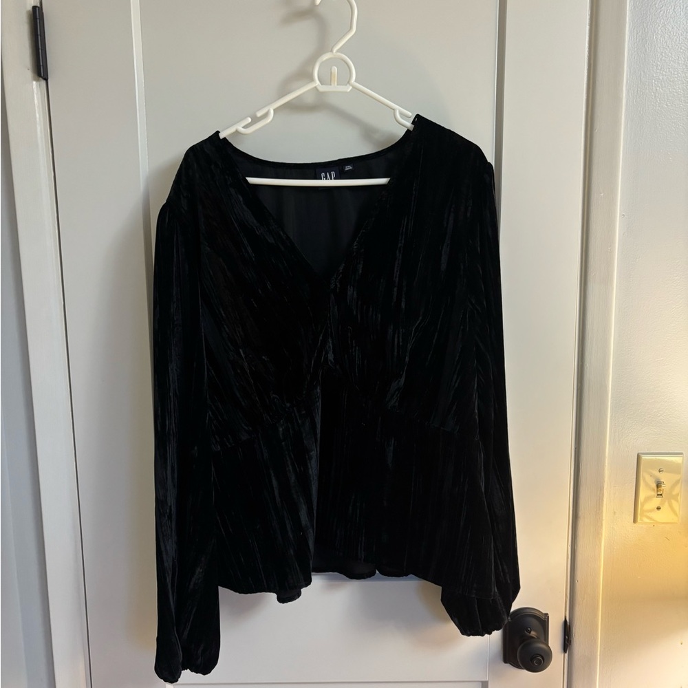 GAP Women's Elegant Black Velvet Blouse